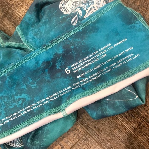 *SOLD* Inner Fire | Deer Love Capris - Picture 7 of 7